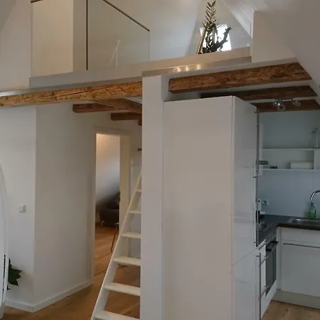 Schickes Dachgeschossloft Апартаменты *