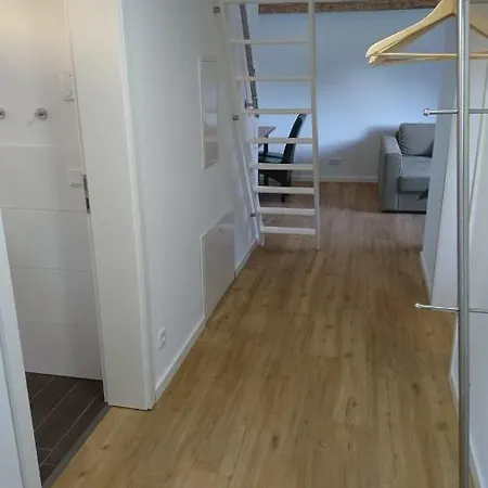 Schickes Dachgeschossloft *